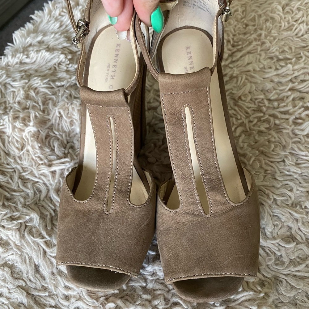 Kenneth Cole Wedge